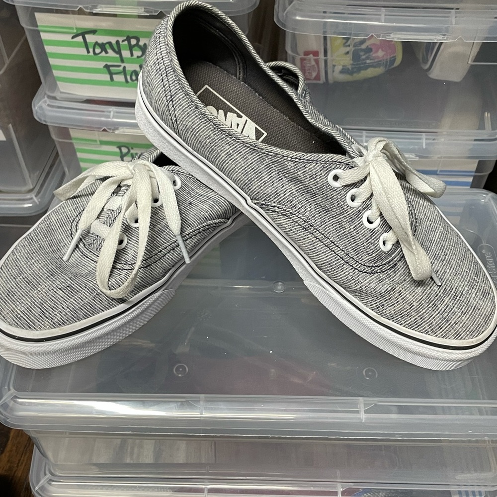 Vans Authentic Size 7.5 Women’s